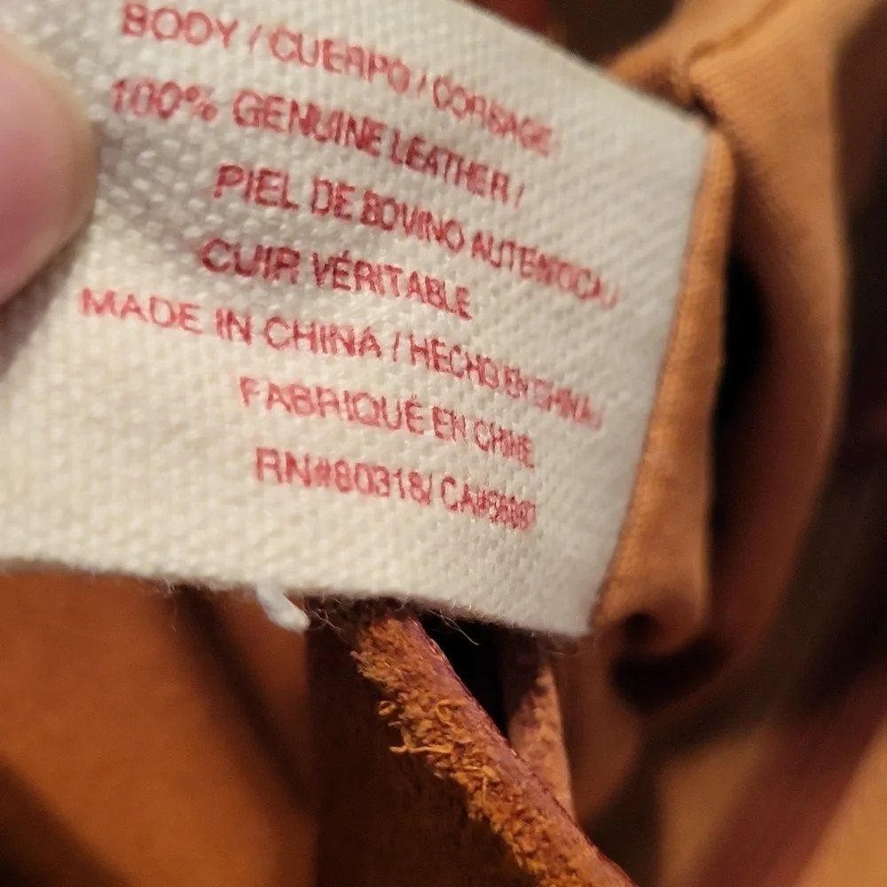CLEARANCE! Lucky Brand 100% Real Leather Bucket Bag, Like New Condition - Picture 7 of 7